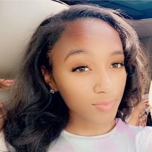 Meet your Posher, Kyla